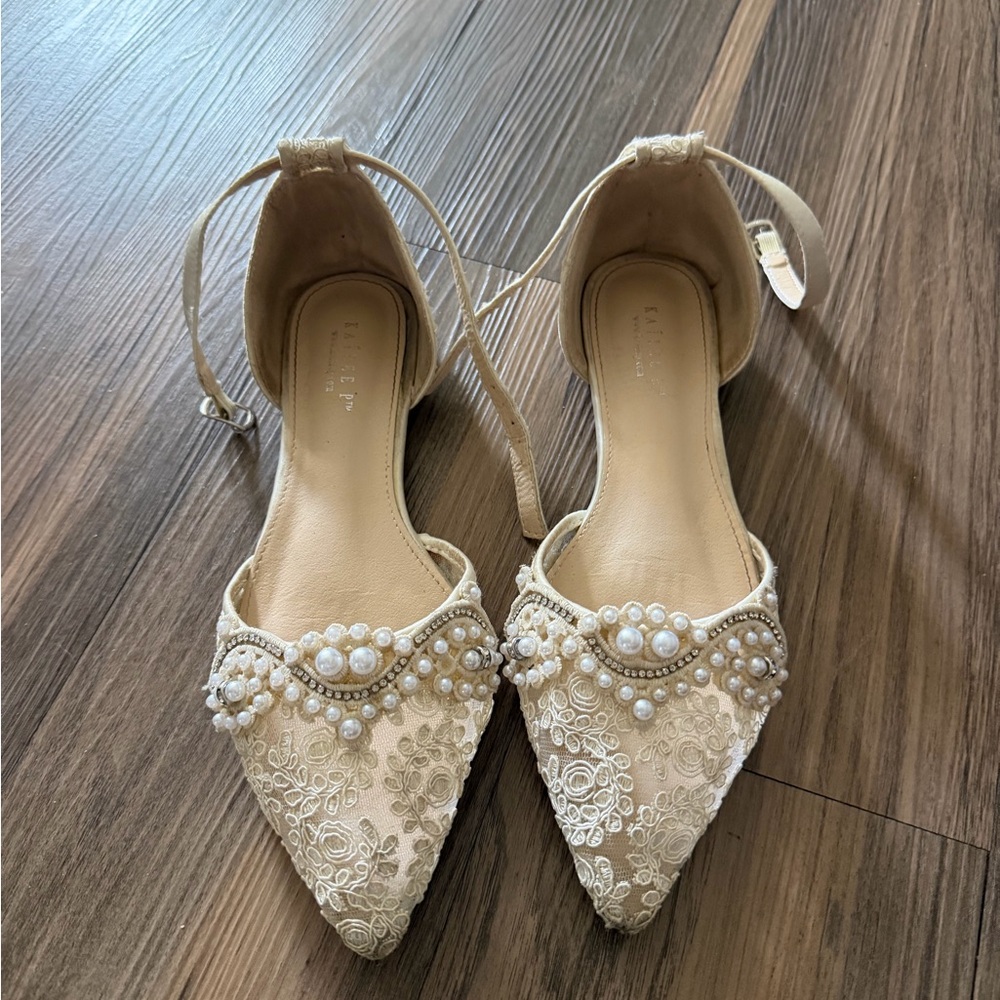 Lace & Pearl Embellished Pointed-Toe Flats in Ivory